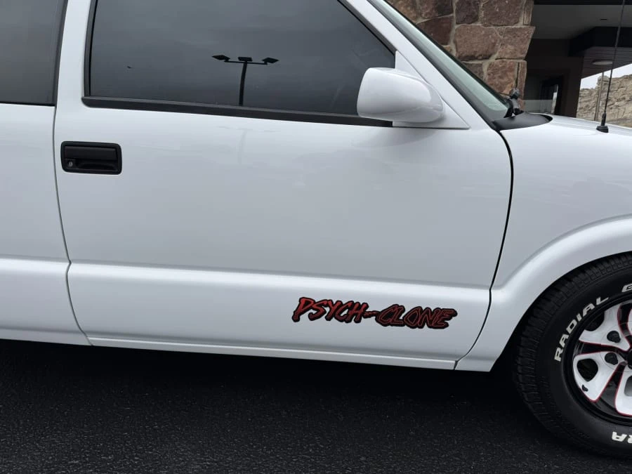 2001 Chevrolet S-10 - Image 18 of 31