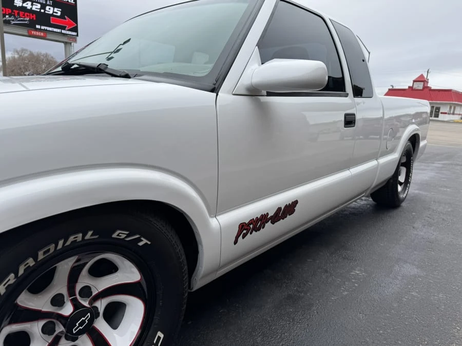 2001 Chevrolet S-10 - Image 16 of 31