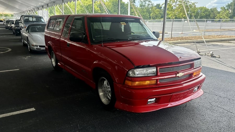 2001 Chevrolet S-10 - Image 3 of 6