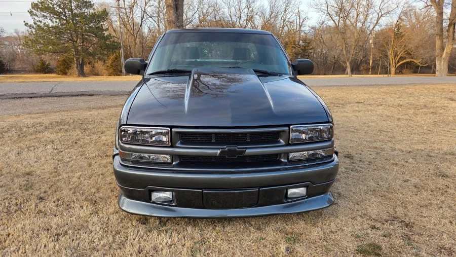 2001 Chevrolet S-10 - Image 4 of 18