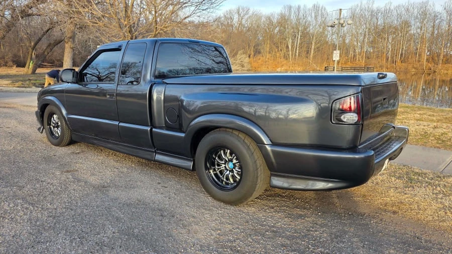 2001 Chevrolet S-10 - Image 6 of 18