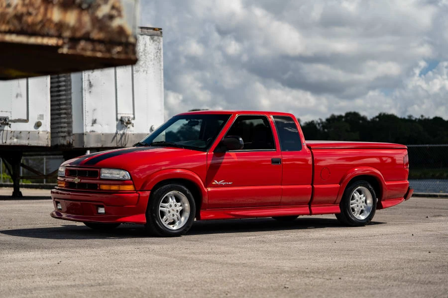 2001 Chevrolet S-10 - Image 13 of 27