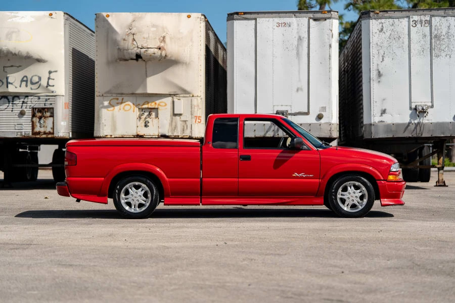 2001 Chevrolet S-10 - Image 11 of 27