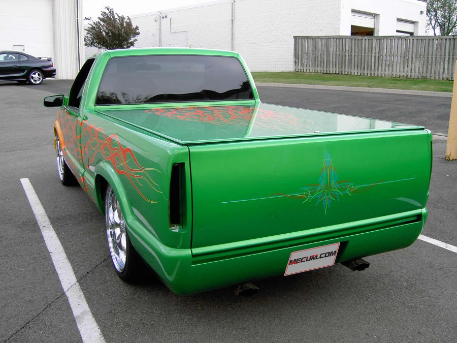 2001 Chevrolet S-10 - Image 2 of 7
