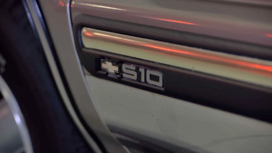 2001 Chevrolet S-10 - Image 9 of 12