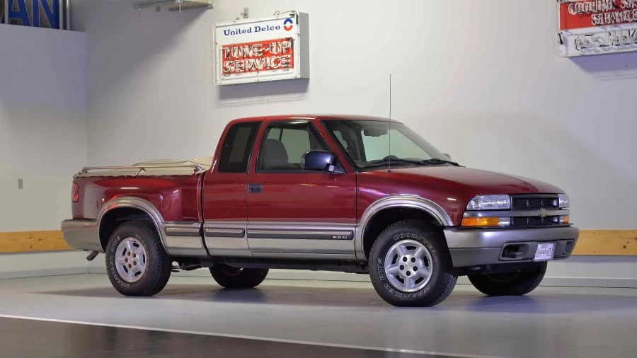 2001 Chevrolet S-10 - Image 12 of 12