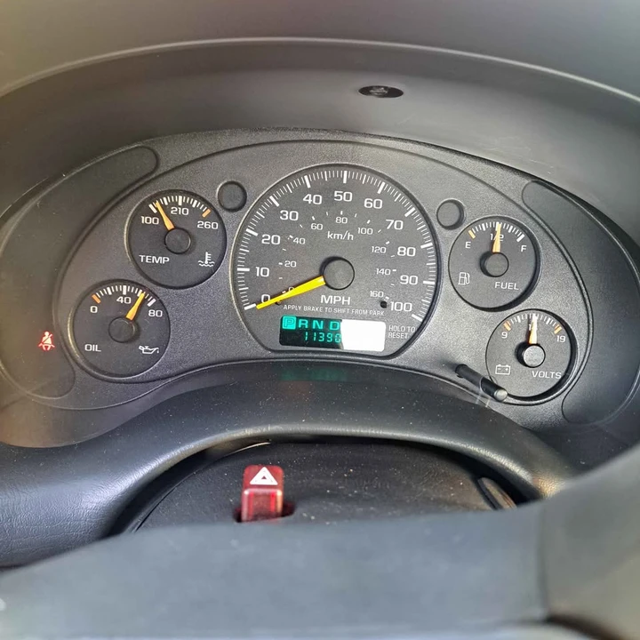 2001 Chevrolet S-10 - Image 11 of 12
