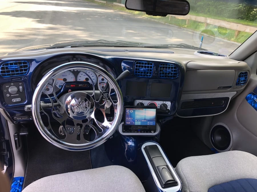 2001 Chevrolet S-10 - Image 3 of 12
