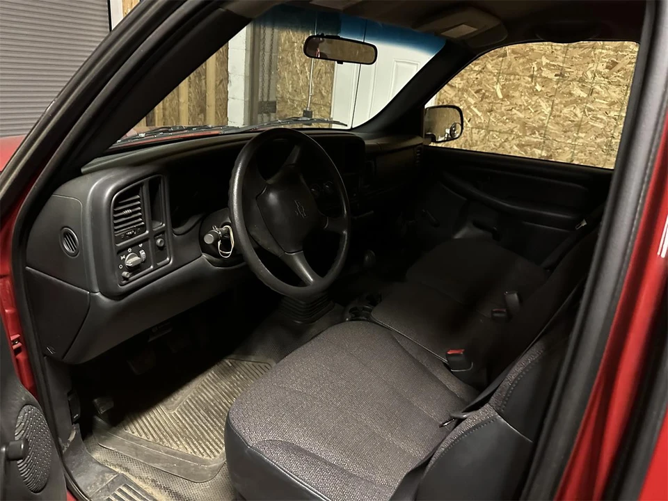 2001 Chevrolet Silverado 1st Gen - Image 6 of 31