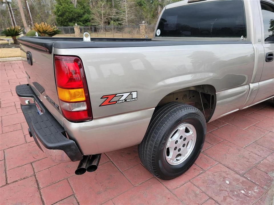 2001 Chevrolet Silverado 1st Gen - Image 15 of 31