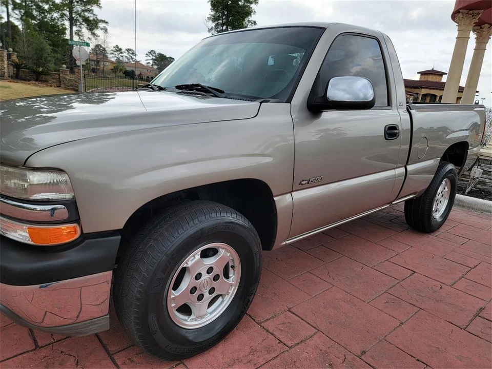 2001 Chevrolet Silverado 1st Gen - Image 7 of 31
