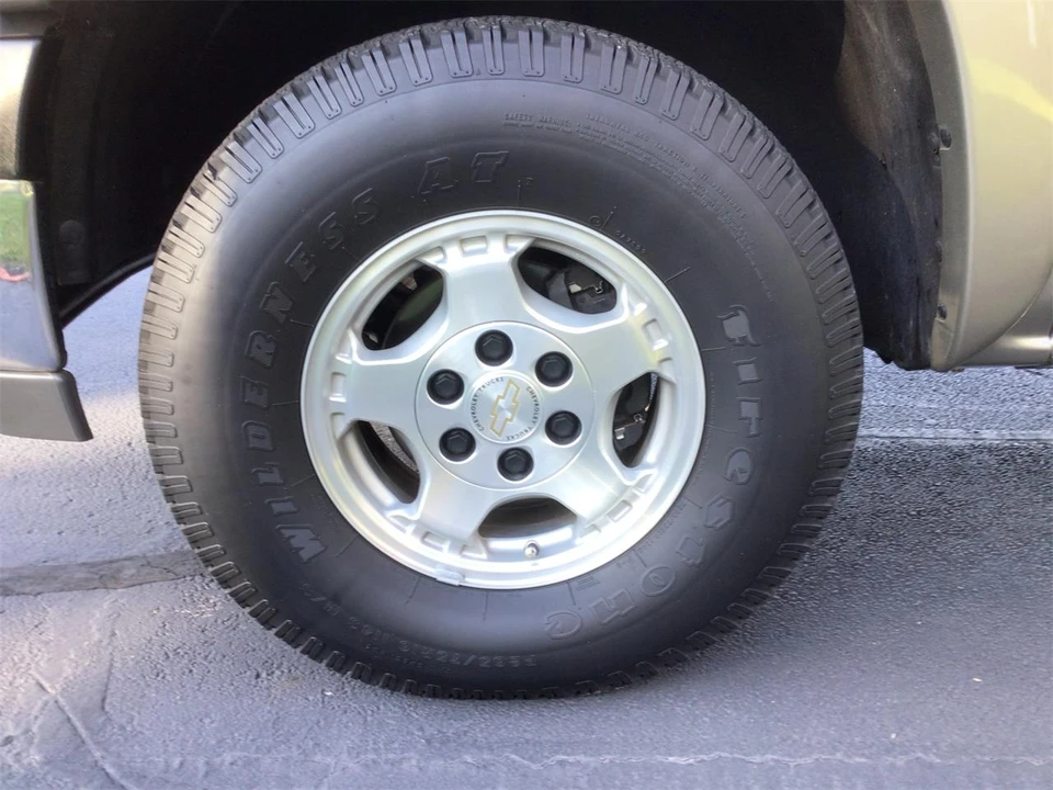 2001 Chevrolet Silverado 1st Gen - Image 10 of 15