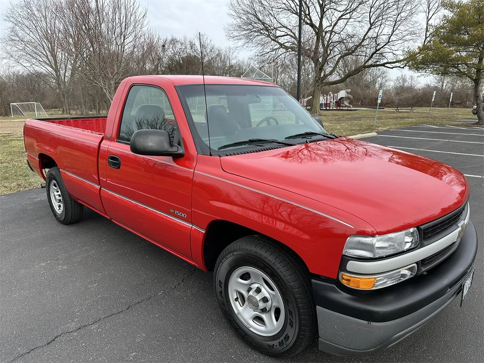 2001 Chevrolet Silverado 1st Gen - Image 11 of 31