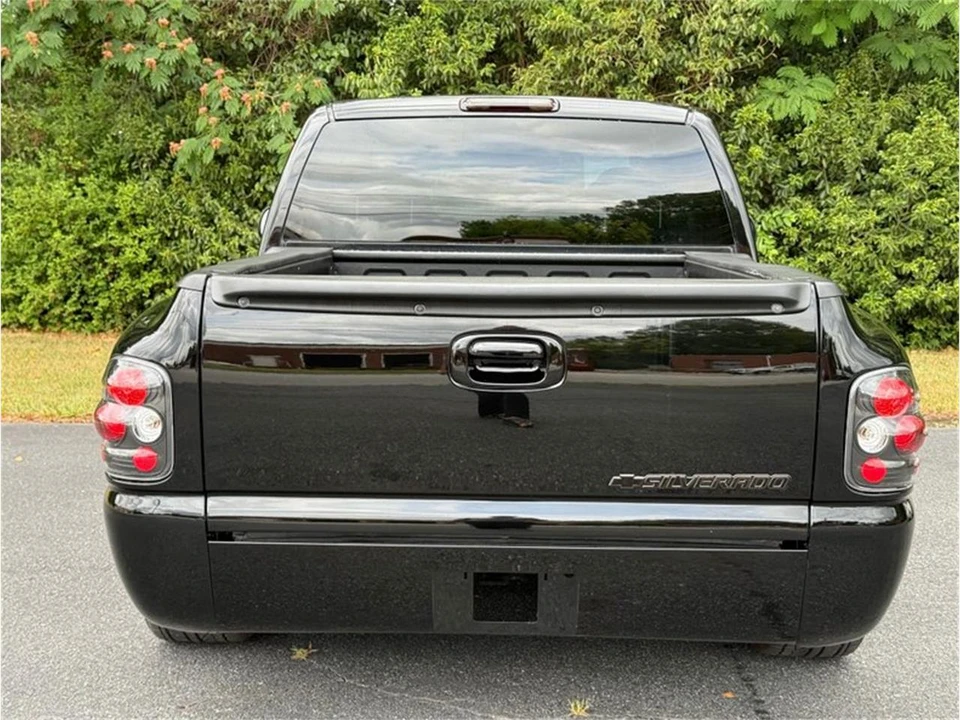2001 Chevrolet Silverado 1st Gen - Image 2 of 9