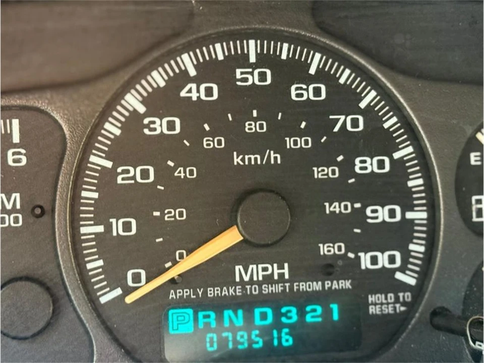 2001 Chevrolet Silverado 1st Gen - Image 6 of 9