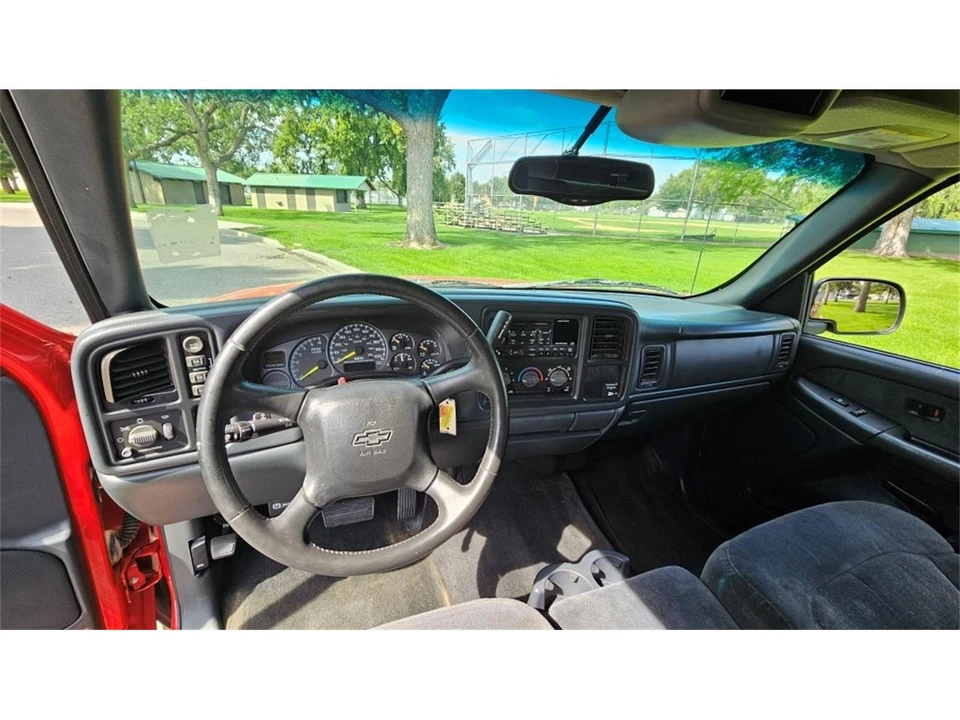 2001 Chevrolet Silverado 1st Gen - Image 15 of 31