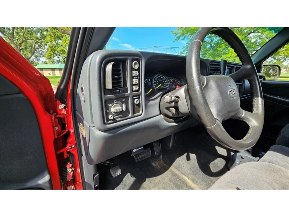 2001 Chevrolet Silverado 1st Gen - Image 17 of 31