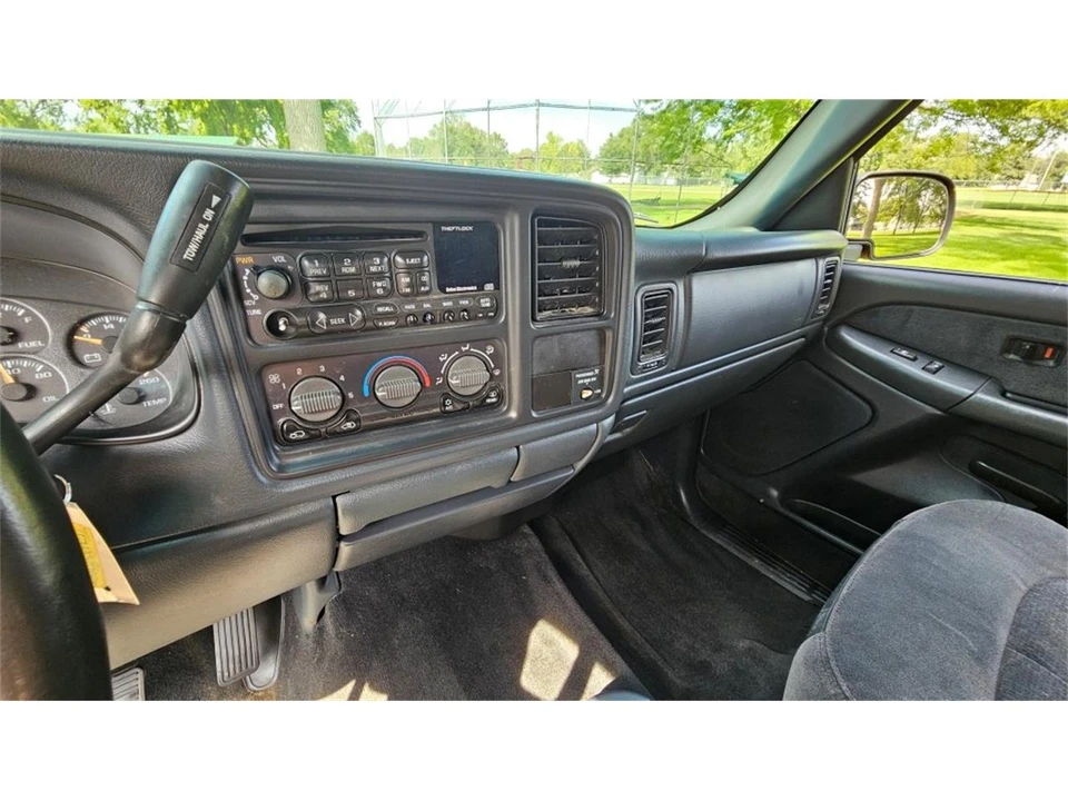 2001 Chevrolet Silverado 1st Gen - Image 21 of 31
