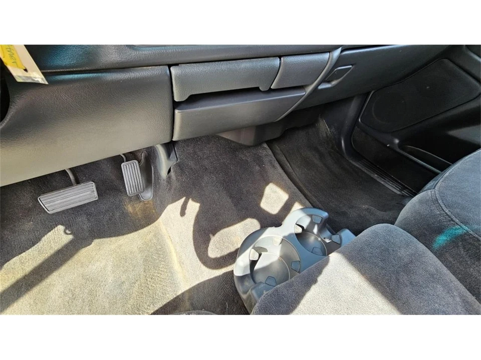 2001 Chevrolet Silverado 1st Gen - Image 22 of 31