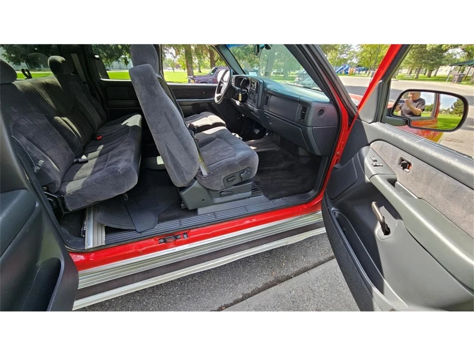 2001 Chevrolet Silverado 1st Gen - Image 30 of 31