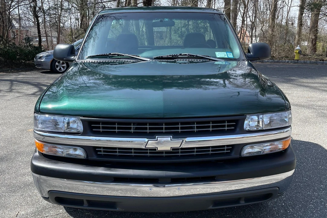 2001 Chevrolet Silverado 1st Gen - Image 2 of 31
