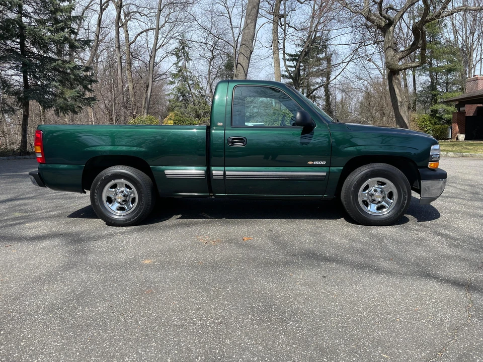 2001 Chevrolet Silverado 1st Gen - Image 10 of 31