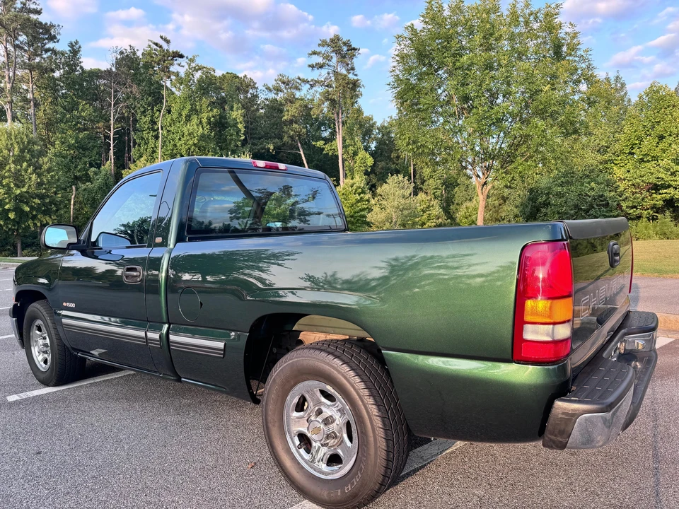 2001 Chevrolet Silverado 1st Gen - Image 7 of 31