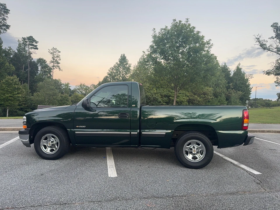 2001 Chevrolet Silverado 1st Gen - Image 6 of 31