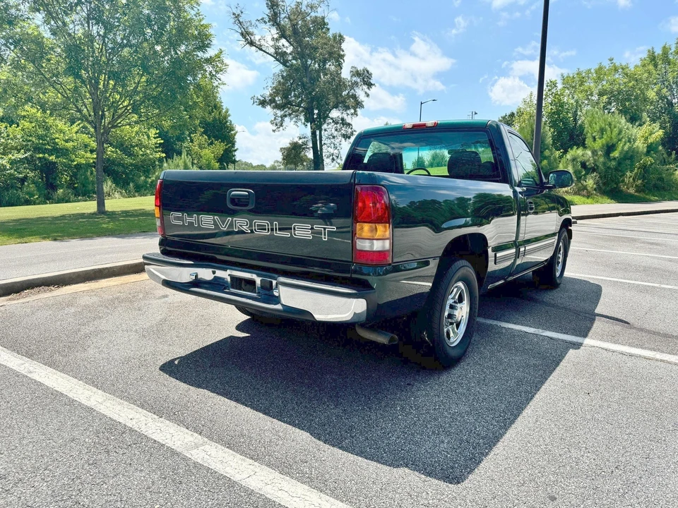 2001 Chevrolet Silverado 1st Gen - Image 8 of 31