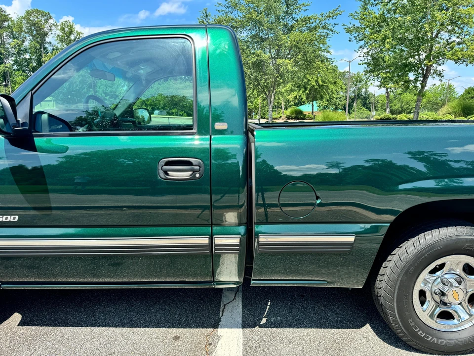 2001 Chevrolet Silverado 1st Gen - Image 18 of 31