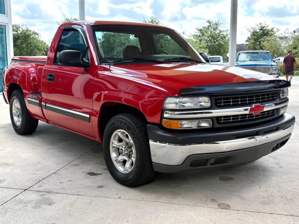2001 Chevrolet Silverado 1st Gen - Image 4 of 31