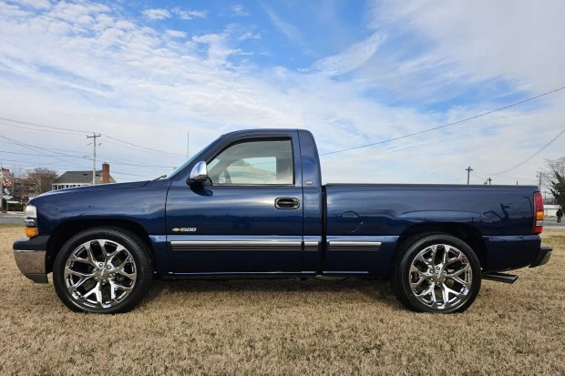 2001 Chevrolet Silverado 1st Gen - Image 3 of 7