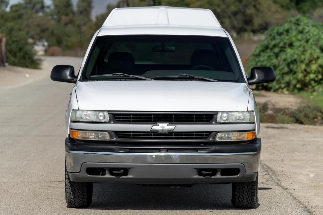2001 Chevrolet Silverado 1st Gen - Image 2 of 21