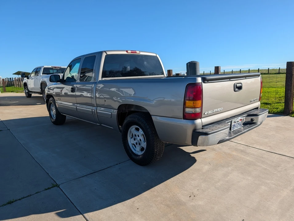 2001 Chevrolet Silverado 1st Gen - Image 3 of 9