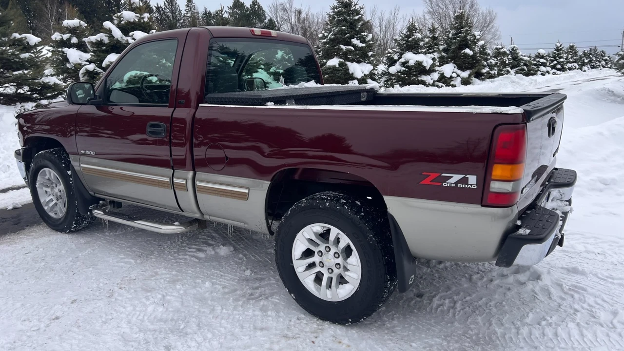 2001 Chevrolet Silverado 1st Gen - Image 2 of 19