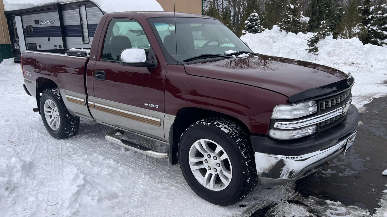 2001 Chevrolet Silverado 1st Gen - Image 5 of 19