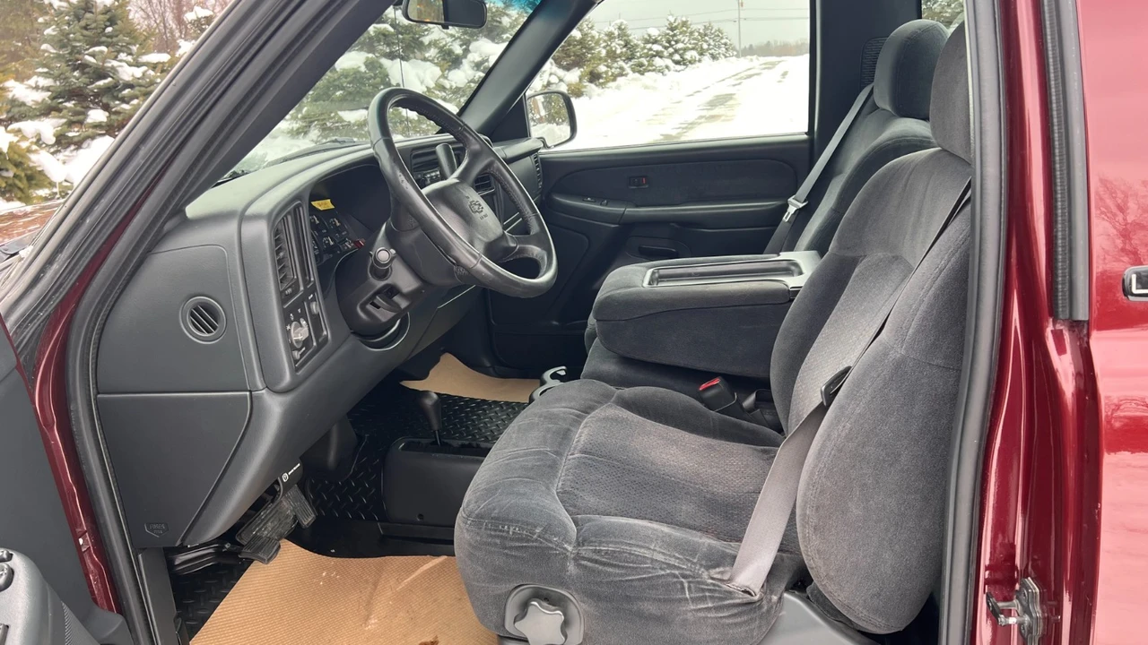 2001 Chevrolet Silverado 1st Gen - Image 8 of 19