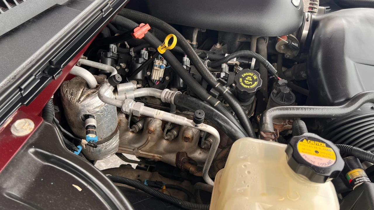 2001 Chevrolet Silverado 1st Gen - Image 16 of 19