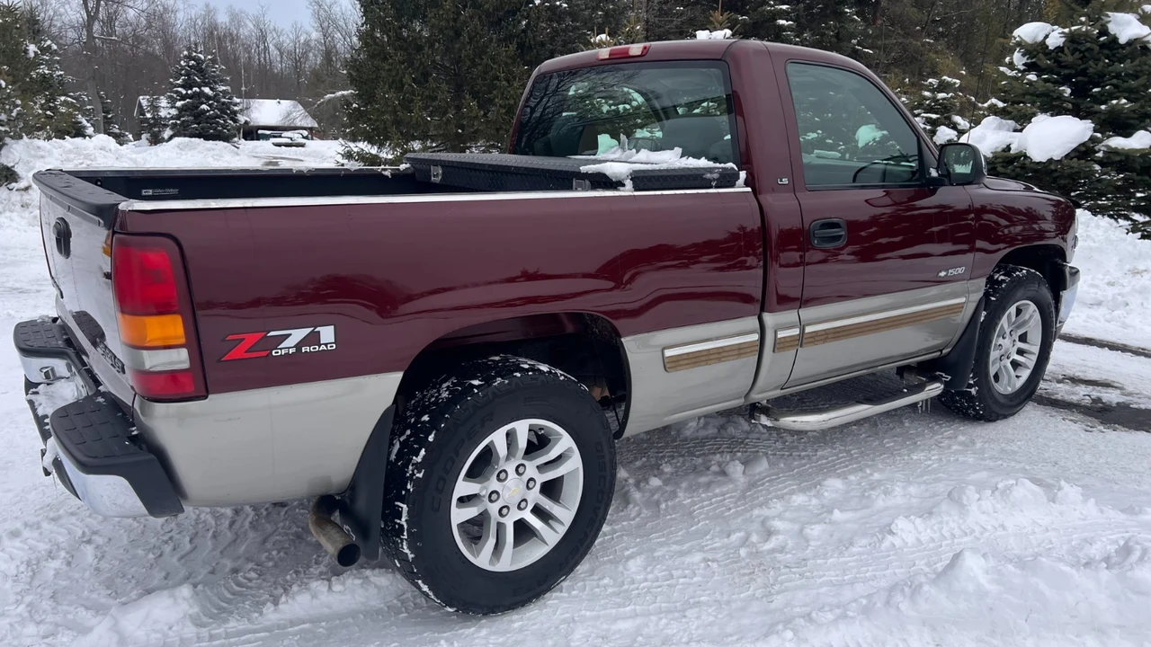 2001 Chevrolet Silverado 1st Gen - Image 4 of 19