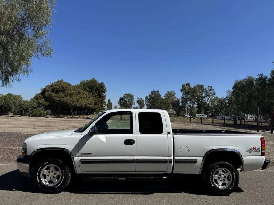 2001 Chevrolet Silverado 1st Gen - Image 4 of 21
