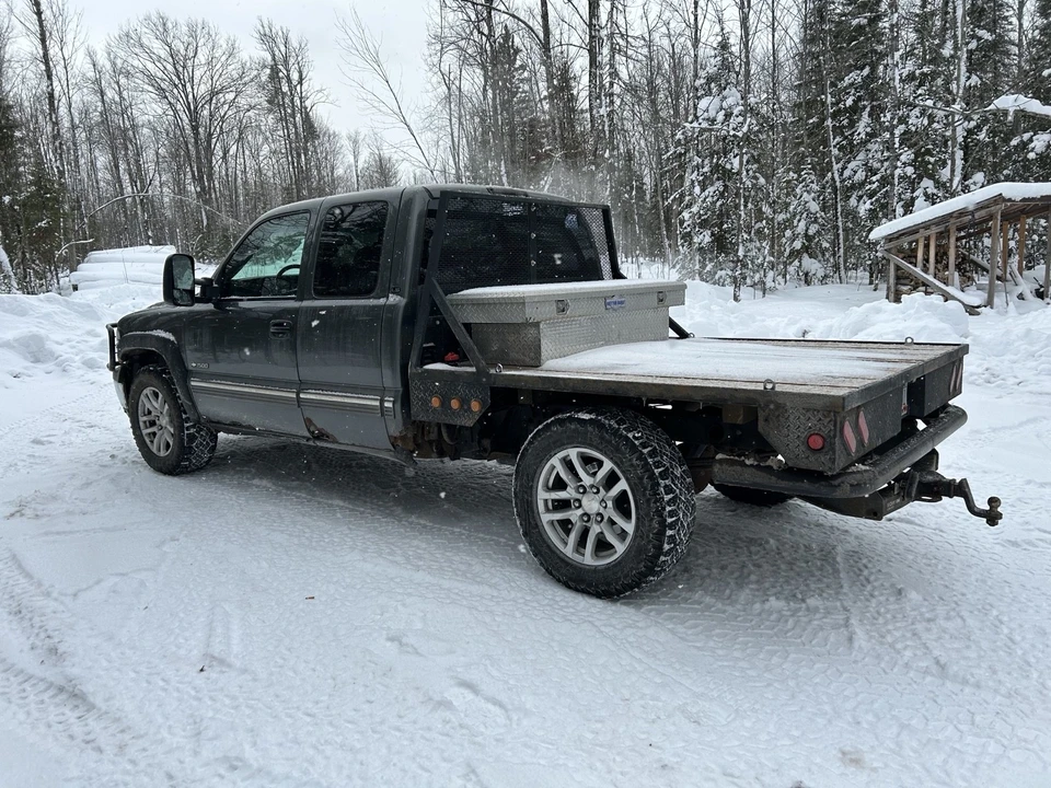 2001 Chevrolet Silverado 1st Gen - Image 8 of 16