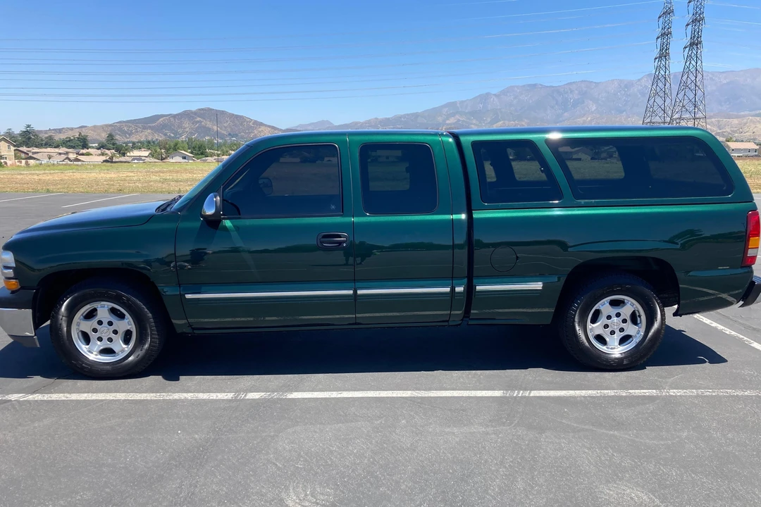 2001 Chevrolet Silverado 1st Gen - Image 10 of 31