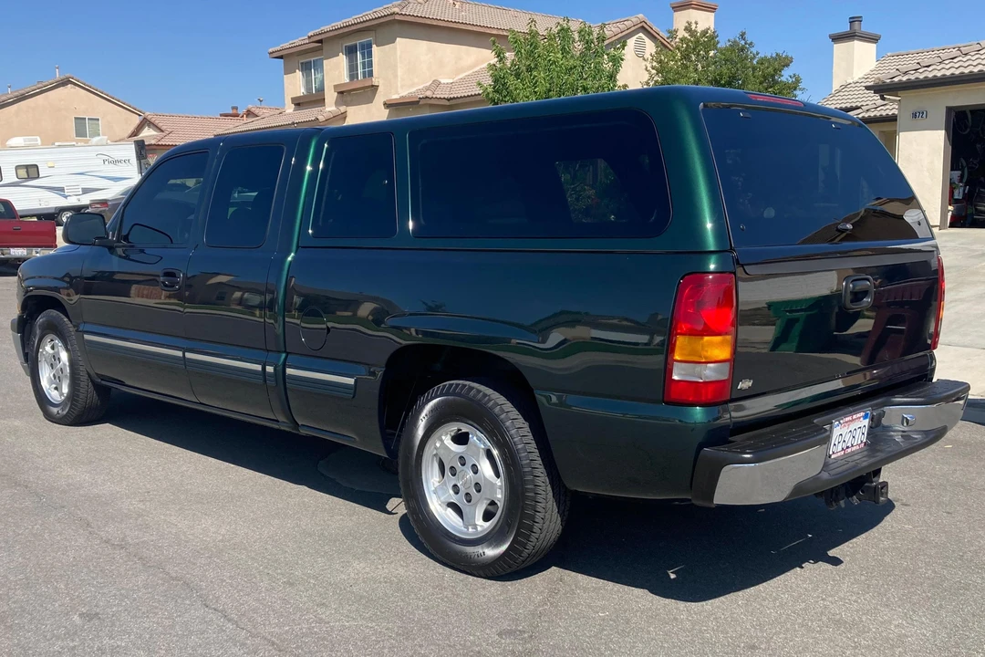 2001 Chevrolet Silverado 1st Gen - Image 3 of 31
