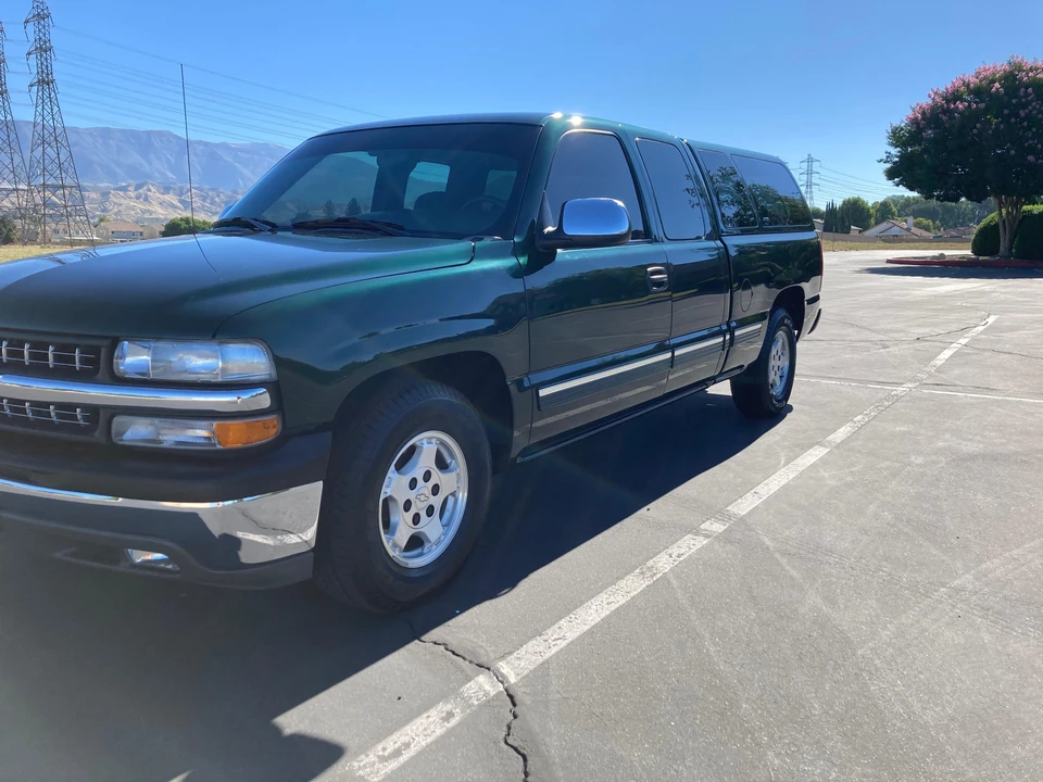 2001 Chevrolet Silverado 1st Gen - Image 9 of 31