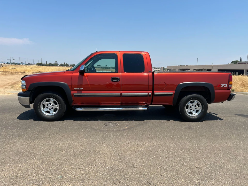 2001 Chevrolet Silverado 1st Gen - Image 9 of 31
