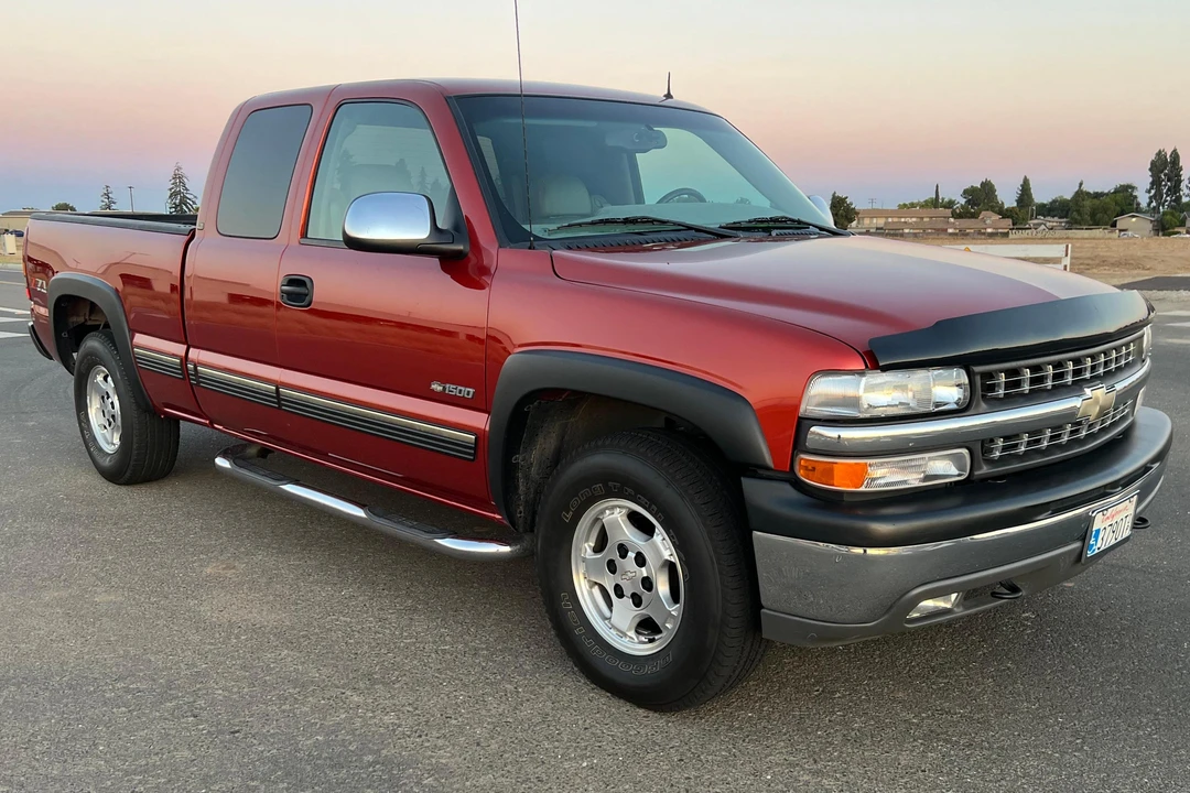 2001 Chevrolet Silverado 1st Gen - Image 3 of 31