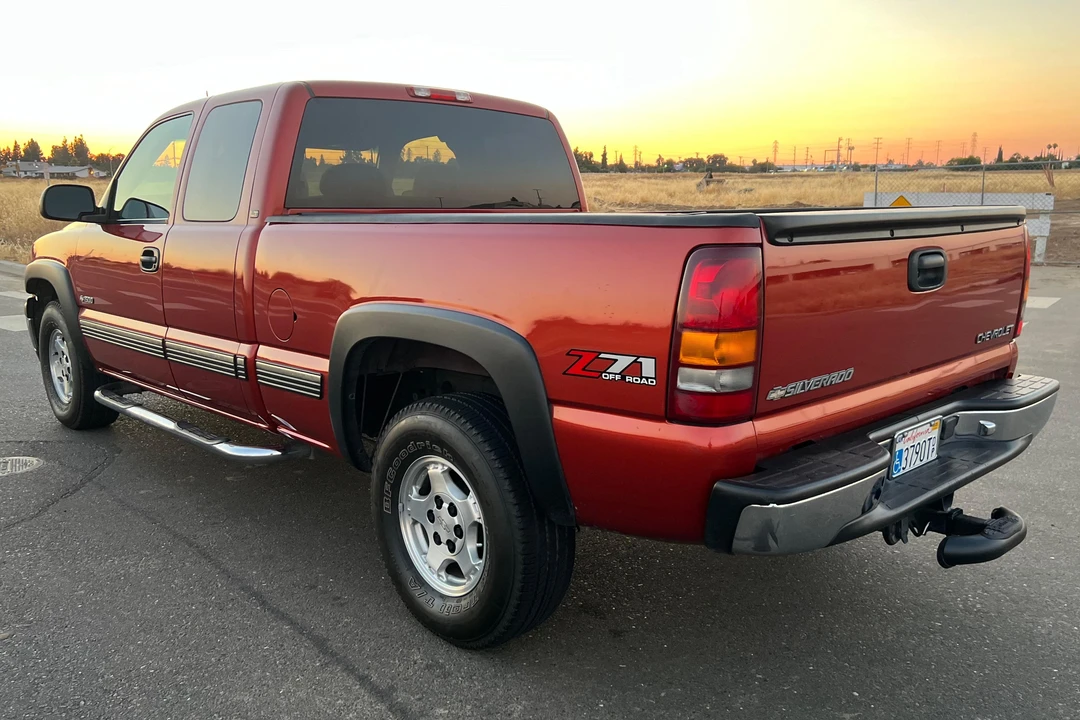 2001 Chevrolet Silverado 1st Gen - Image 4 of 31