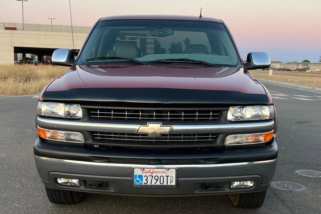 2001 Chevrolet Silverado 1st Gen - Image 2 of 31