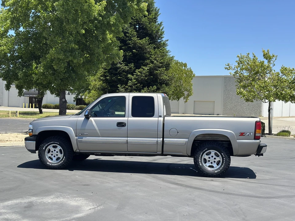 2001 Chevrolet Silverado 1st Gen - Image 11 of 31
