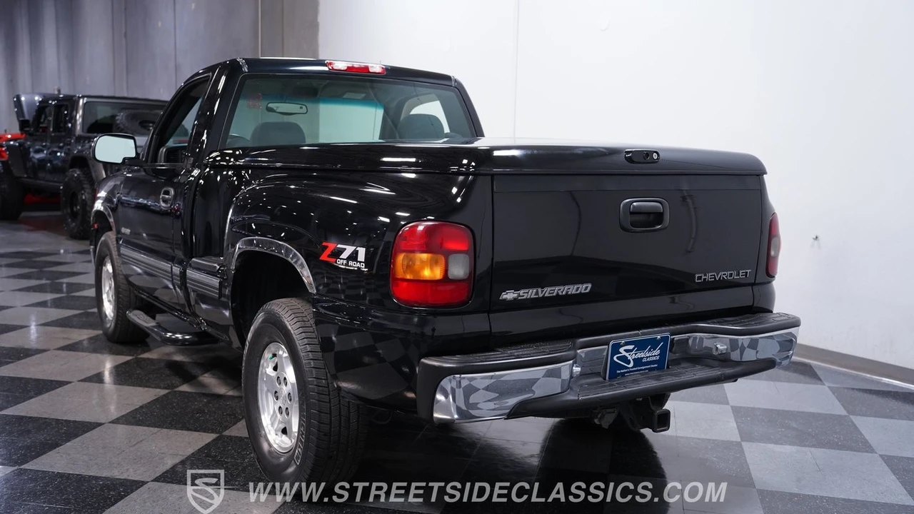 2001 Chevrolet Silverado 1st Gen - Image 10 of 12